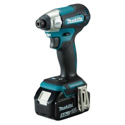   Makita DTD157RTJ 18V akkumulátoros ütvecsarozó 2x5.0 Ah akkuval