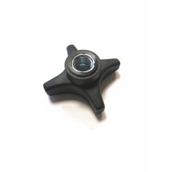 Négyágú szorítóanya M8