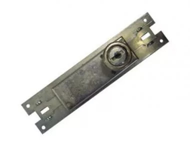 C 84 Bevésős bútórrúdzár cill.