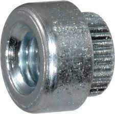 Szegecselhető anya M10