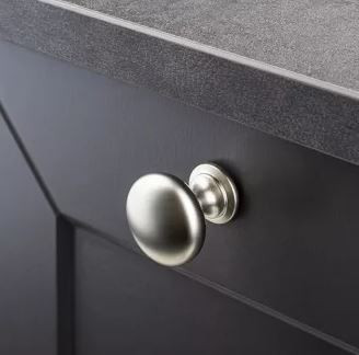 Bútorgomb 28mm szatén-nikkel