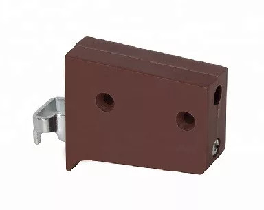 Bútorakasztó belső műanyag rejtett