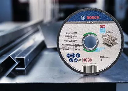 Bosch PRO Stainless Steel and Metal kötőanyaggal készült vágótárcsa, 125 x 1 x 22,23 mm, egyenes