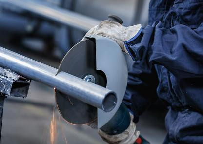 Bosch PRO Stainless Steel and Metal kötőanyaggal készült vágótárcsa, 230 x 1,9 x 22,23 mm, süllyesztett középrésszel<br/>