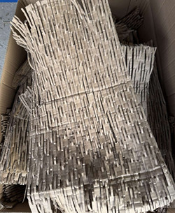 Térkitöltő karton (perforált)