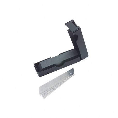 Tördelhető penge műanyag tartóban 18 mm 10 db